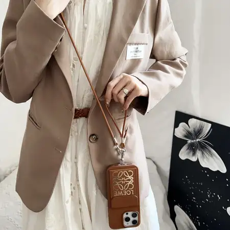 ハイブランド スマホケース アイフォン17プロ loewe  高品質