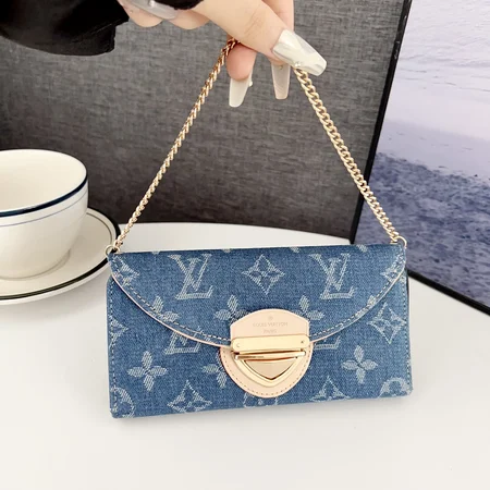 iphone17プロ lv カバー