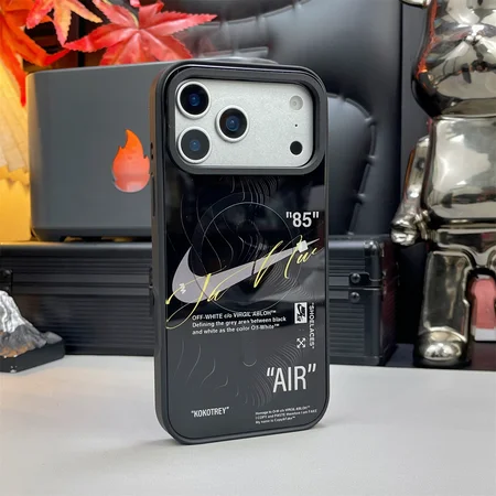 nike カバー アイフォーン16 