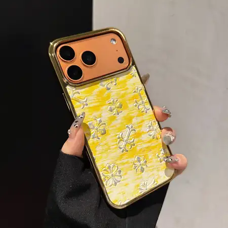 芸能人 chrome hearts ケース アイフォーン17プロ 