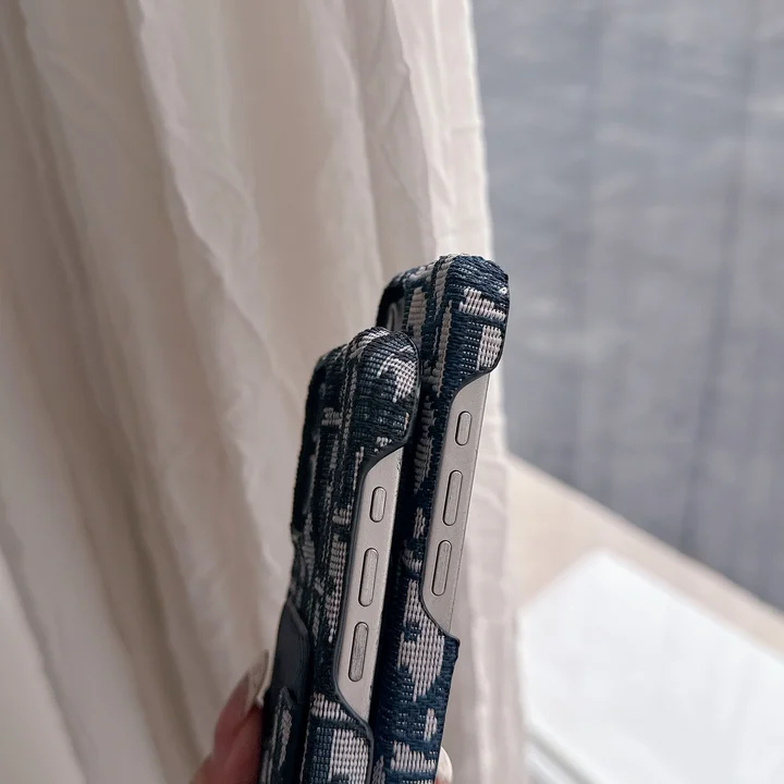 ハイブランド カバー  新作