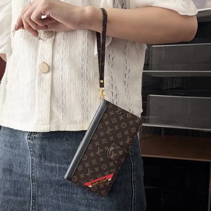 ブランド 携帯ケース 